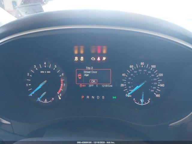 Ford Fusion Se Image 8