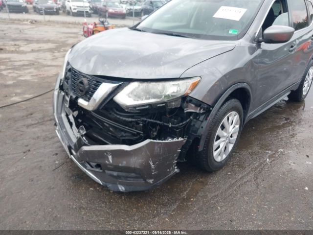 Nissan Rogue S Image 3