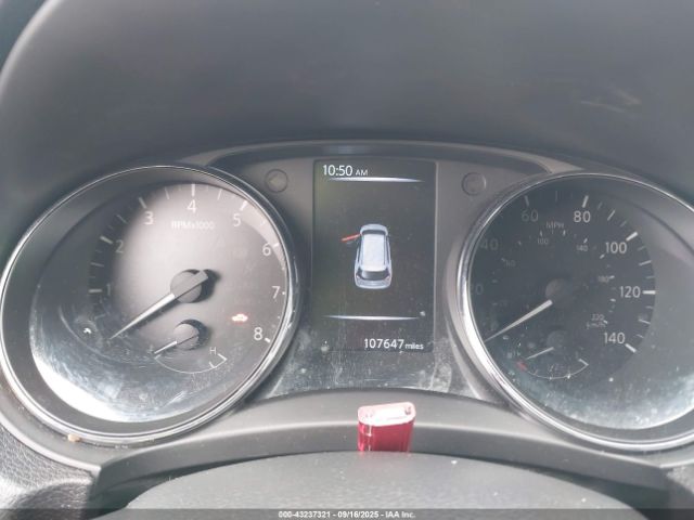 Nissan Rogue S Image 4