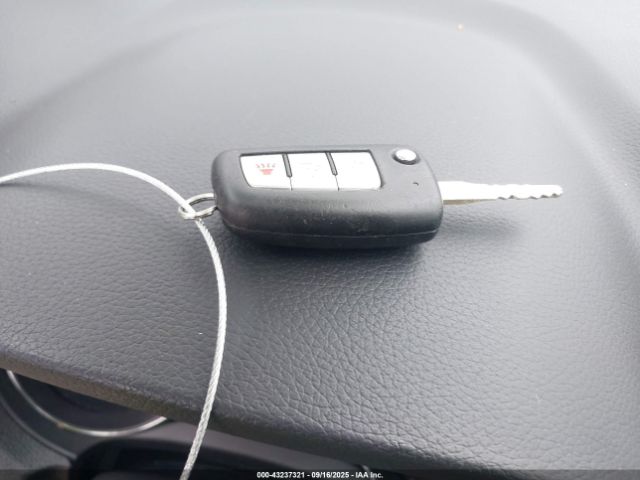 Nissan Rogue S Image 5