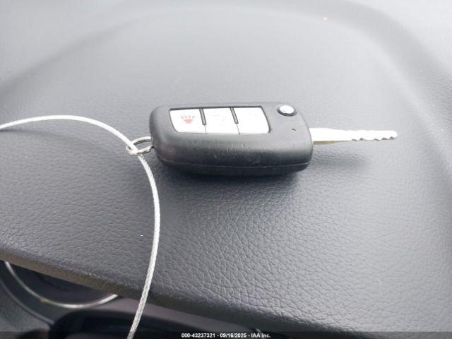 Nissan Rogue S Image 5