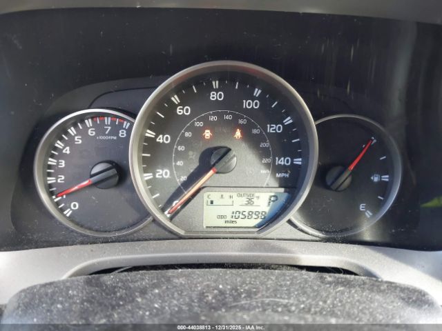 Toyota RAV4 Le Image 8