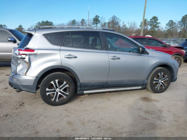 Toyota RAV4 Le Image 13