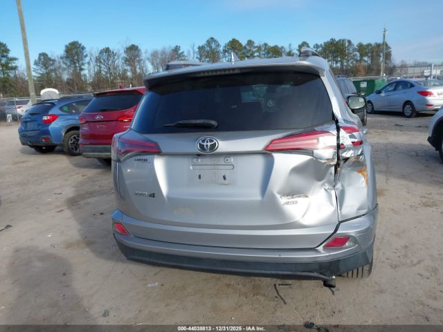 Toyota RAV4 Le Image 12