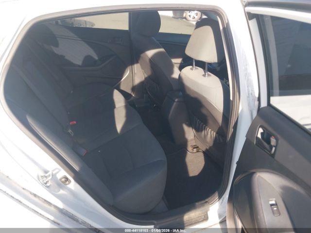 Kia Optima Lx Image 5