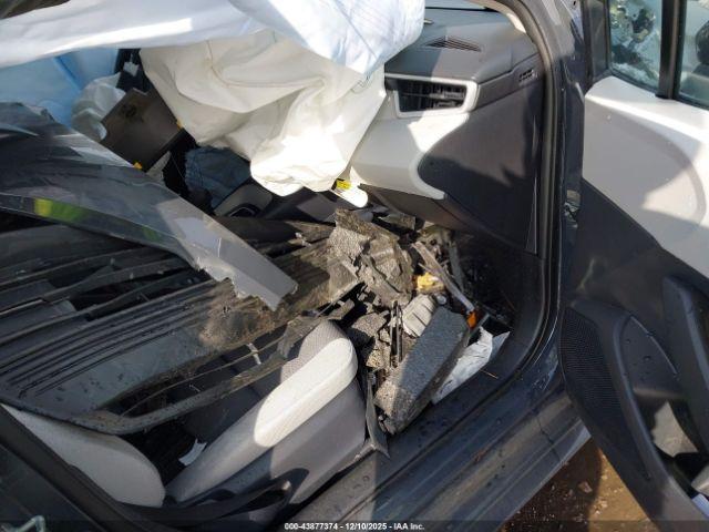 Toyota Corolla Le Image 5