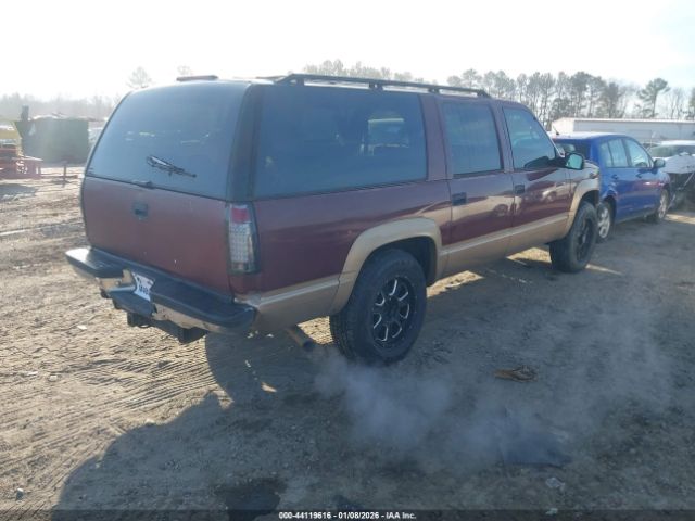 Chevrolet Suburban 1500 Lt Image 5