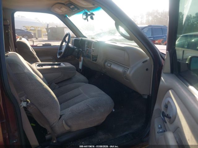 Chevrolet Suburban 1500 Lt Image 3