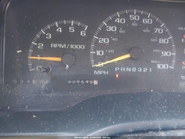 Chevrolet Suburban 1500 Lt Image 7