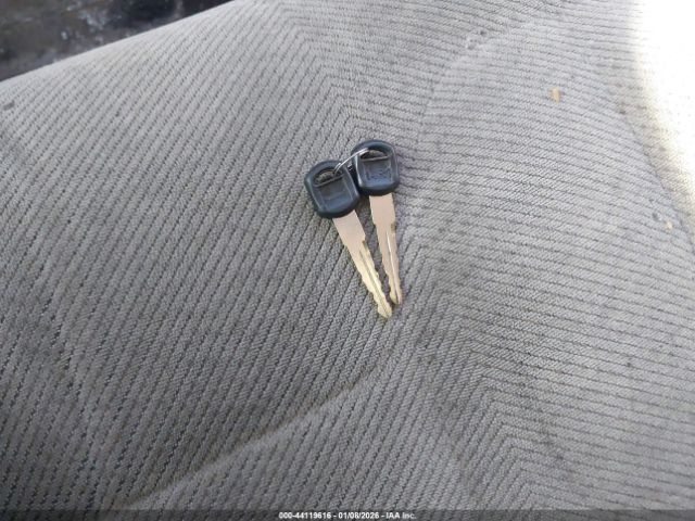 Chevrolet Suburban 1500 Lt Image 2