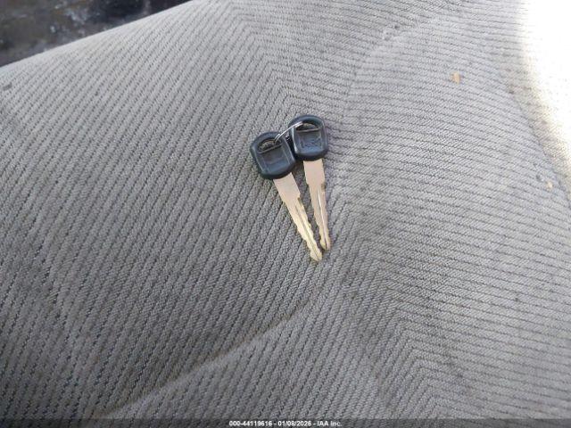 Chevrolet Suburban 1500 Lt Image 2