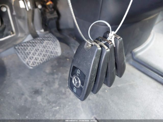 Mercedes-Benz Sprinter 1500 Standard Roof I4 Image 11