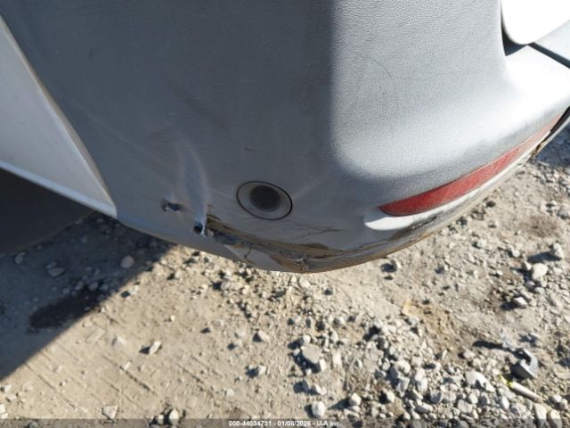 Mercedes-Benz Sprinter 1500 Standard Roof I4 Image 3