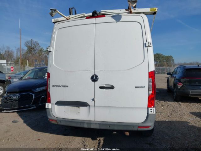 Mercedes-Benz Sprinter 1500 Standard Roof I4 Image 4