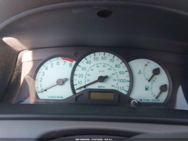 Toyota Corolla Le Image 9