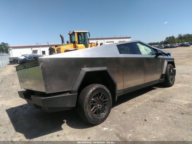 Tesla Cybertruck All-wheel Drive Image 7