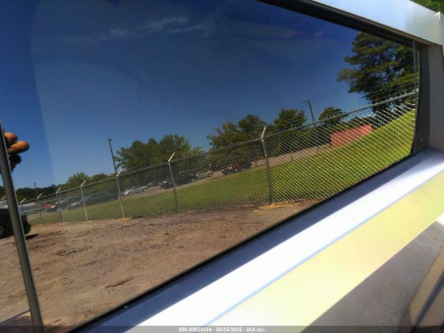 Tesla Cybertruck All-wheel Drive Image 3