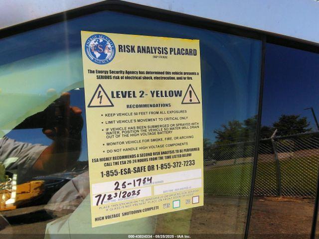 Tesla Cybertruck All-wheel Drive Image 19