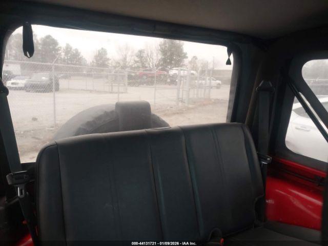 Jeep Wrangler X Image 8